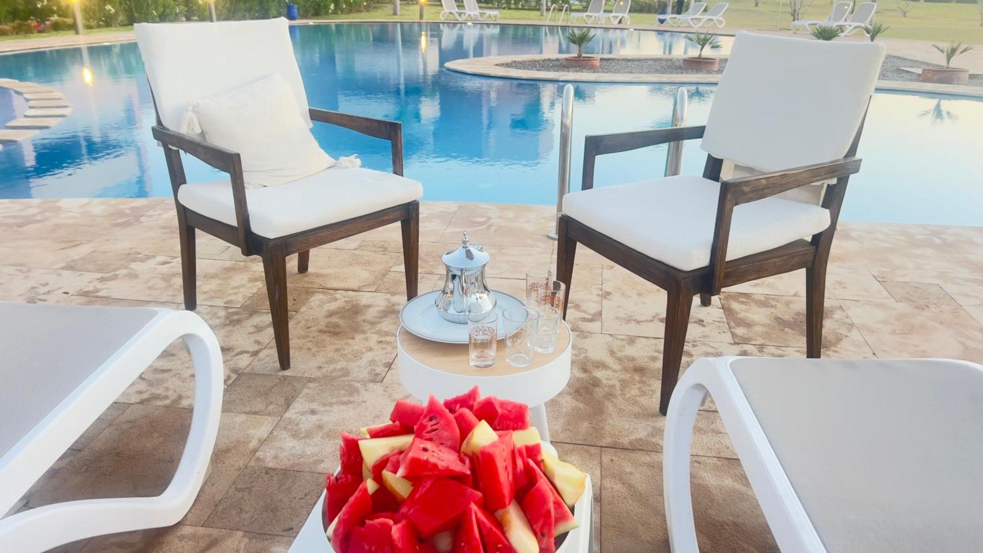 Mini-Villa Situee Dans Une Residence Prestigia A Marrakech, Avec Une Vue Sur La Piscine Et Le Golf Une Securite 24H Sur 24 Et Une Proximite Ideale De L Aeroport 5 Minutes C Est Une Offre Parfaite Pour Des Vacances Marrakesh Exterior foto