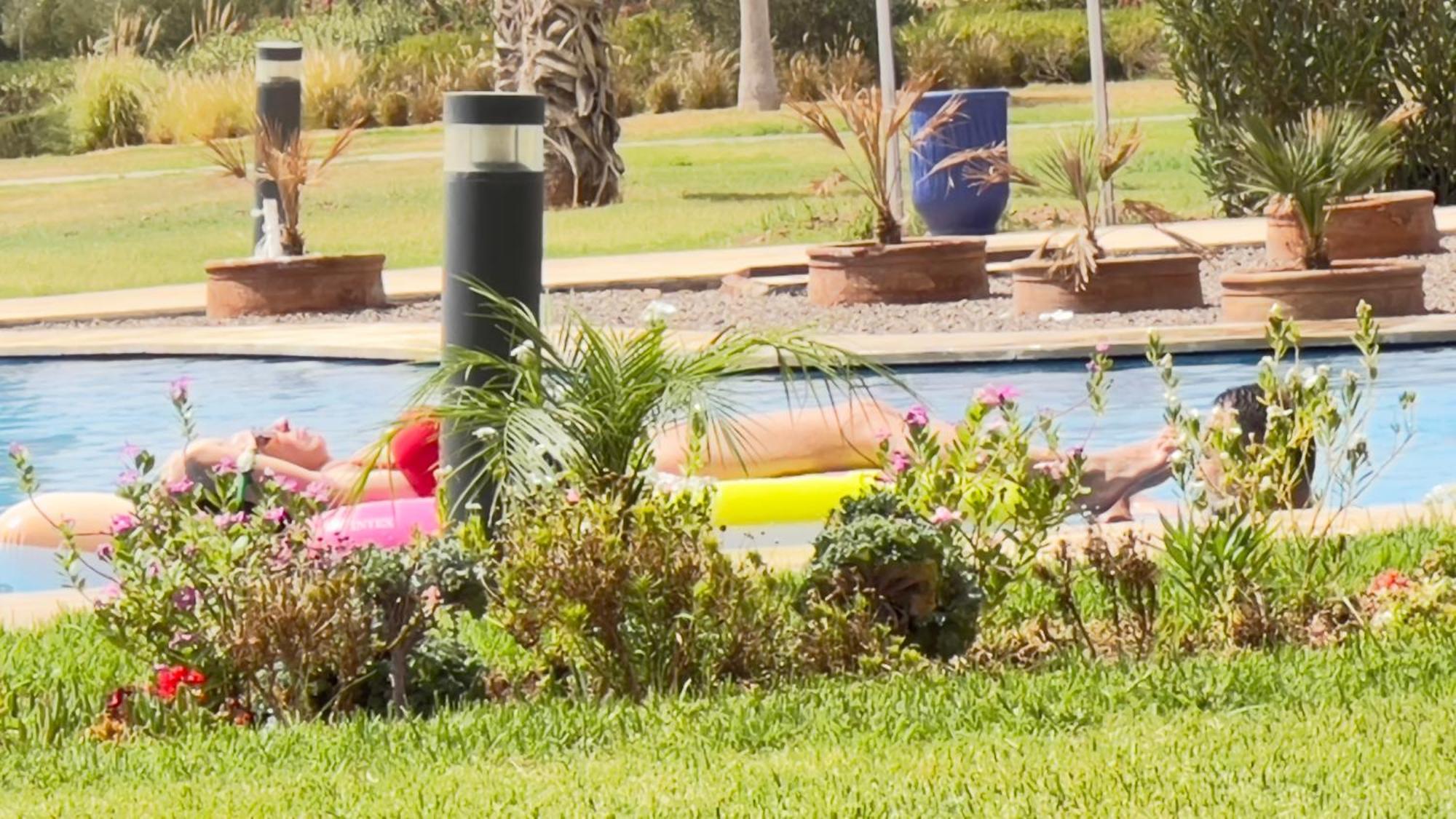 Mini-Villa Situee Dans Une Residence Prestigia A Marrakech, Avec Une Vue Sur La Piscine Et Le Golf Une Securite 24H Sur 24 Et Une Proximite Ideale De L Aeroport 5 Minutes C Est Une Offre Parfaite Pour Des Vacances Marrakesh Exterior foto